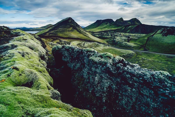 Surrealista y colorido paisaje de Islandia — Foto de Stock