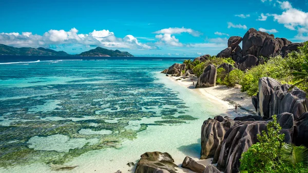 Isola Paradiso alle Seychelles — Foto Stock