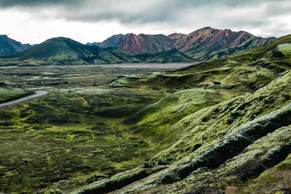 Surrealista y colorido paisaje de Islandia — Foto de Stock