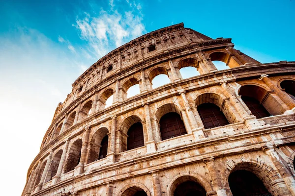 De Roman Colosseum bij zonsondergang — Stockfoto