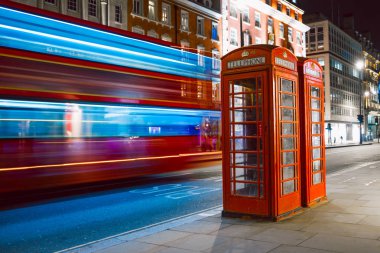 Londra 'da ikonik telefon kabini