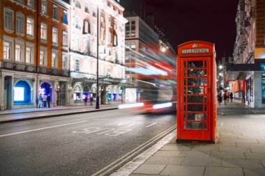 Londra 'da ikonik telefon kabini