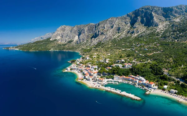 Fredfyldt landsby Drasnice i Kroatien - Stock-foto