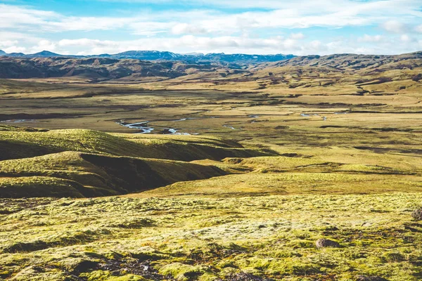 Surrealista y colorido paisaje de Islandia — Foto de Stock