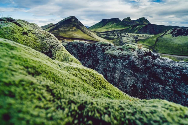 Paysage surréaliste et coloré de l'Islande — Photo