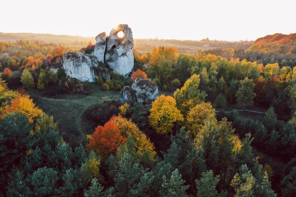 Unieke Okiennik steen in Polen — Stockfoto