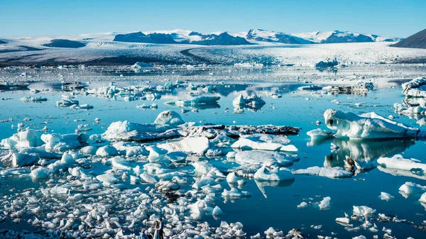 Glaciale Lagoon in IJsland — Stockfoto