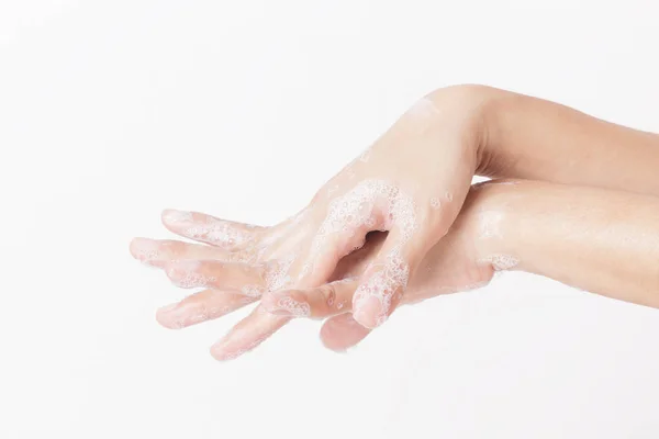 Mujer asiática limpiando Mano. lavarse las manos con jabón protección dedo y manos del virus — Foto de Stock