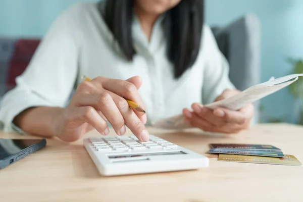 Hand Asian Woman Calculating Costs Payment Transactions Checking Data Credit — Stock Photo, Image