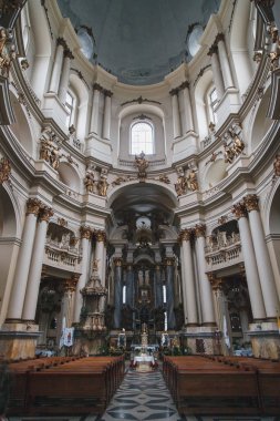 Lviv, Ukrayna - Haziran 2015: Dominik kilise içinde Lviv City, Ukrayna
