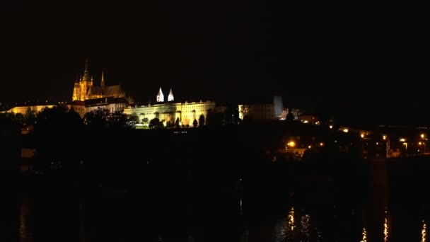 Pražské noční pohled na město — Stock video