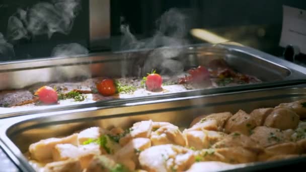 Business catering people take buffet food during company event — Stock Video