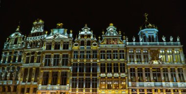 Brüksel bir güzel gece şehirdir