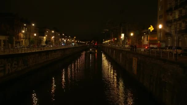 Бельгия Брюссель ночной вид на город — стоковое видео