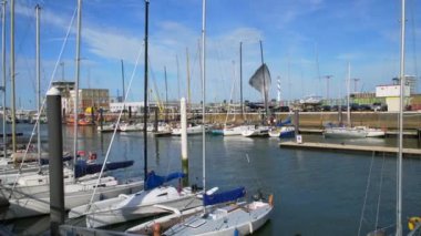 Bay teknelerin Belçika, Oostende, görünümü