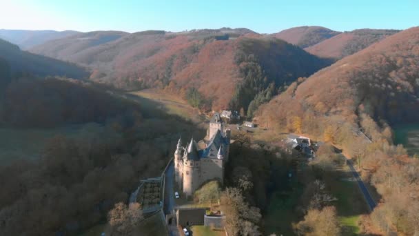 Duitsland oud kasteel vanuit de lucht — Stockvideo