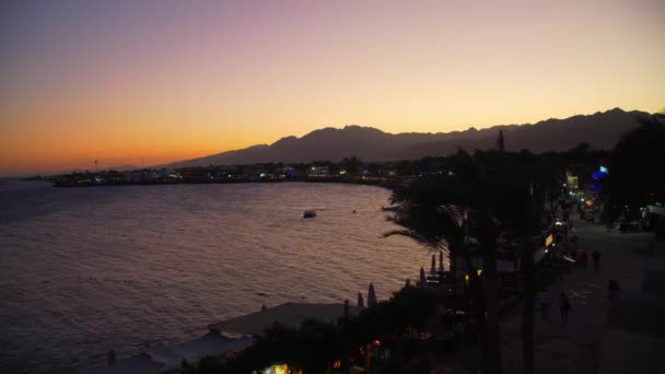 Egypte Dahab zonsondergang over de stad — Stockvideo