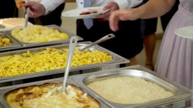 Mutfak mutfak büfe akşam yemeği yemek kutlama parti kavramı yemek Catering