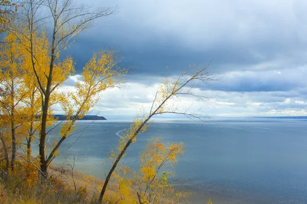 Flodlandskap — Stockfoto