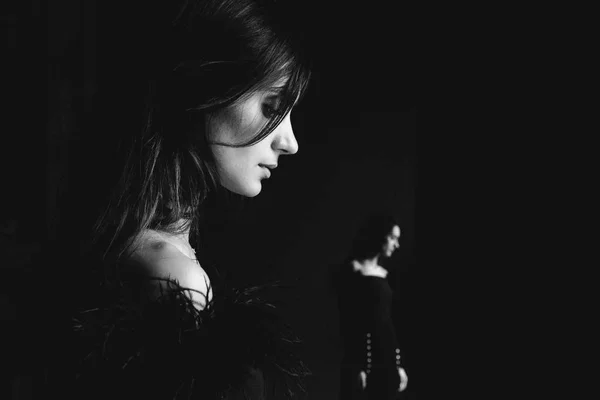 Black White Portrait Young Beautiful Woman Mirror Reflection — Stock Photo, Image