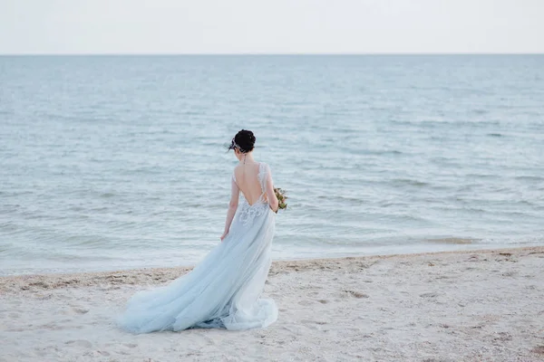 Noiva no mar — Fotografia de Stock