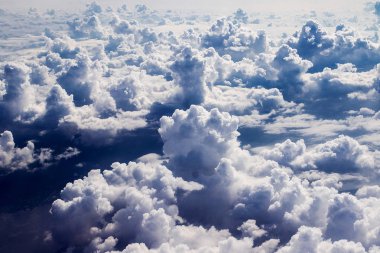 uçak uçuş bulutlar