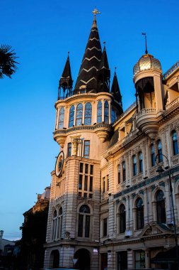 Batum Avrupa'da meydanında güzel bina