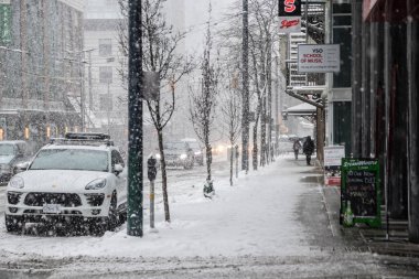 Vancouver, CANADA - 23 Şubat 2018: Vancouver, Kanada 'da kar fırtınası ile kış mevsimi