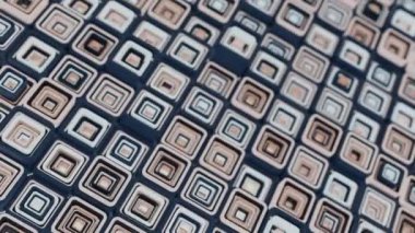 Üç boyutlu soyutlama. Soyut animasyon tatmin edici. Hareketli geometrik küpler. 4K kusursuz döngülü video. 3D şekiller kusursuz bir video gibi hareket ediyor. Küpler yukarı ve aşağı hareket ederek büyüleyici bir zemin oluşturur..