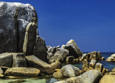 Belitung Island'dan birçok büyük taşları