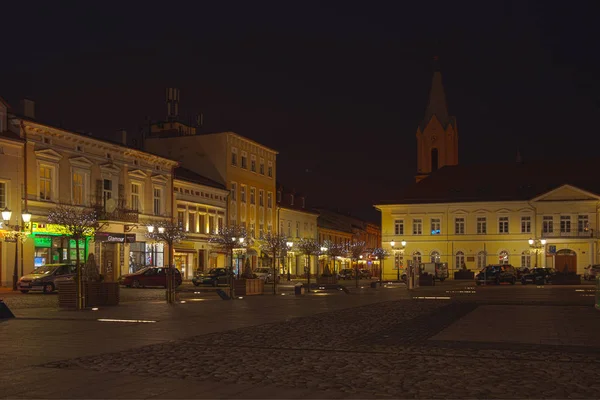 Oswiecim Polônia Dezembro 2017 Praça Principal Cidade Noite Inquilinos Redor — Fotografia de Stock