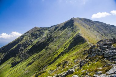 Baraniec, Batı Tatras, Slovakya'nın en yüksek dorukları.