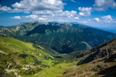 Yatay Batı Tatra Dağları'nın. Baraniec tepe görünümünden, Slovakya'da bir dağ. Slovak Tatras, doğa yürüyüşü.