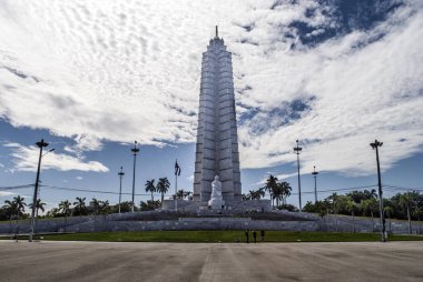 Havana / Küba - 27 Kasım 2017: Jose Marti Memorial. Jose Marti, Küba, Plaza de la Revoluciön Havana'nın Vedado bölgesinde kuzey tarafında bulunan Ulusal bir kahraman anıt.