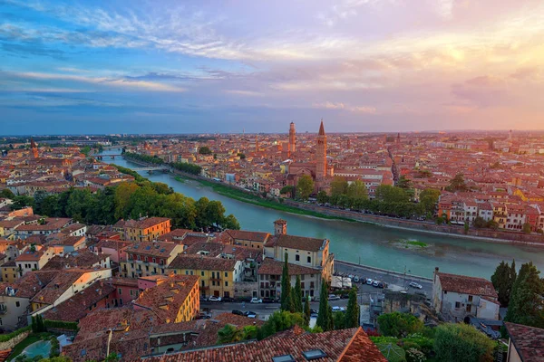 Panoramisch Luchtfoto Van Verona Italië Zomer Zonsondergang Zon Lens Flare — Stockfoto