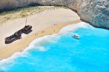 Ünlü batık defne, Navagio plaj, Zakynthos adası, Yunanistan. Gezegendeki en popüler yerlerden biri