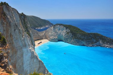 Ünlü batık defne, Navagio plaj, Zakynthos adası, Yunanistan. Gezegendeki en popüler yerlerden biri