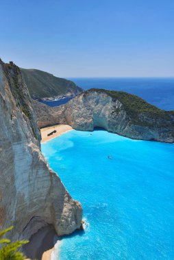 Ünlü batık defne, Navagio plaj, Zakynthos adası, Yunanistan. Gezegendeki en popüler yerlerden biri