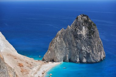 Keri, Zakinthos Adası, Yunanistan 'dan Iyon Denizi 'nin güzel bir manzarası. Tatil konsepti arka planı
