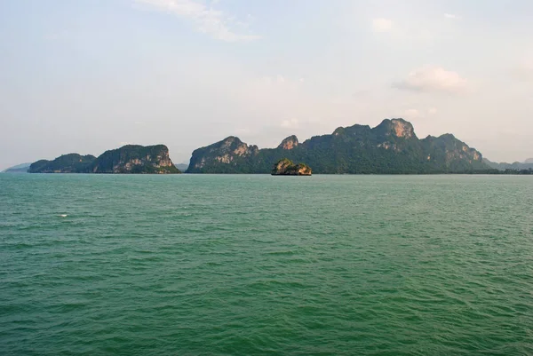 Körfezdeki tropik adalar