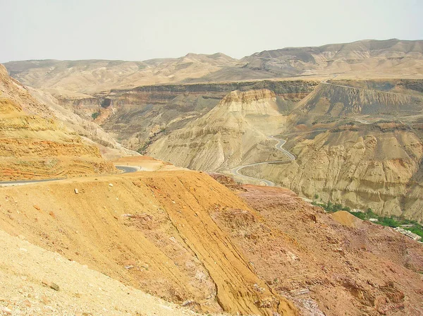 Ürdün 'deki dağlar ve yollar