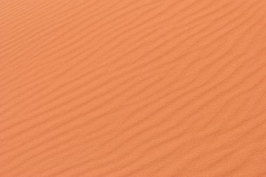 Wadi Rum çölünün kumlarında desenler