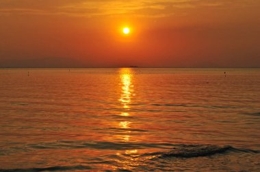 Kamboçya 'daki Siam Körfezi üzerinde tropik gün batımı
