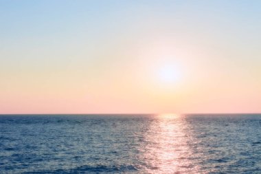  Doğal tropikal deniz yüzey yaz mavi gökyüzü arka plan ile. T