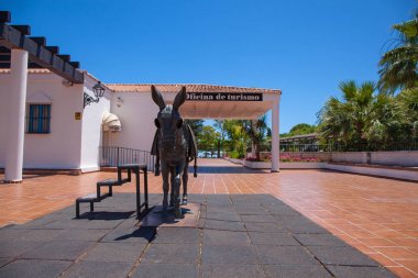 Eşek Heykeli. Mijas köyünün sembolü. Mijas, Costa del Sol, Endülüs, İspanya. Çekilen fotoğraf 20 Haziran 2019.