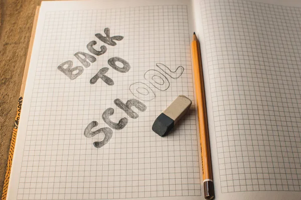 Volta Escola Conceito Criar Filhos Dia Conhecimento Caderno Uma Linha — Fotografia de Stock