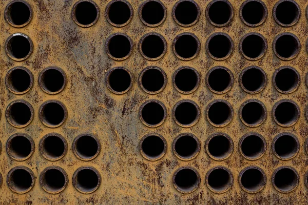 Rust tube sheet of the heat exchanger for maintenance, the water