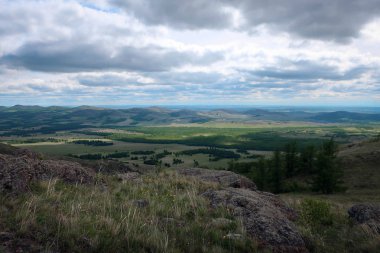 Güney Ural Kurkak Dağı, Bashkiriya, Rusya Federasyonu yakınındaki manzaralı panoramik manzaralı