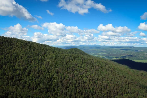 Kraka dağın doğal görünümü, Güney Ural, Rusya