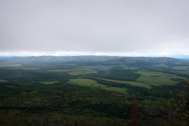 Doğal görünümü Uraltau aralığı ve Arvyakryaz Dağı, Güney Ural Bashkiriya, Rusya Federasyonu